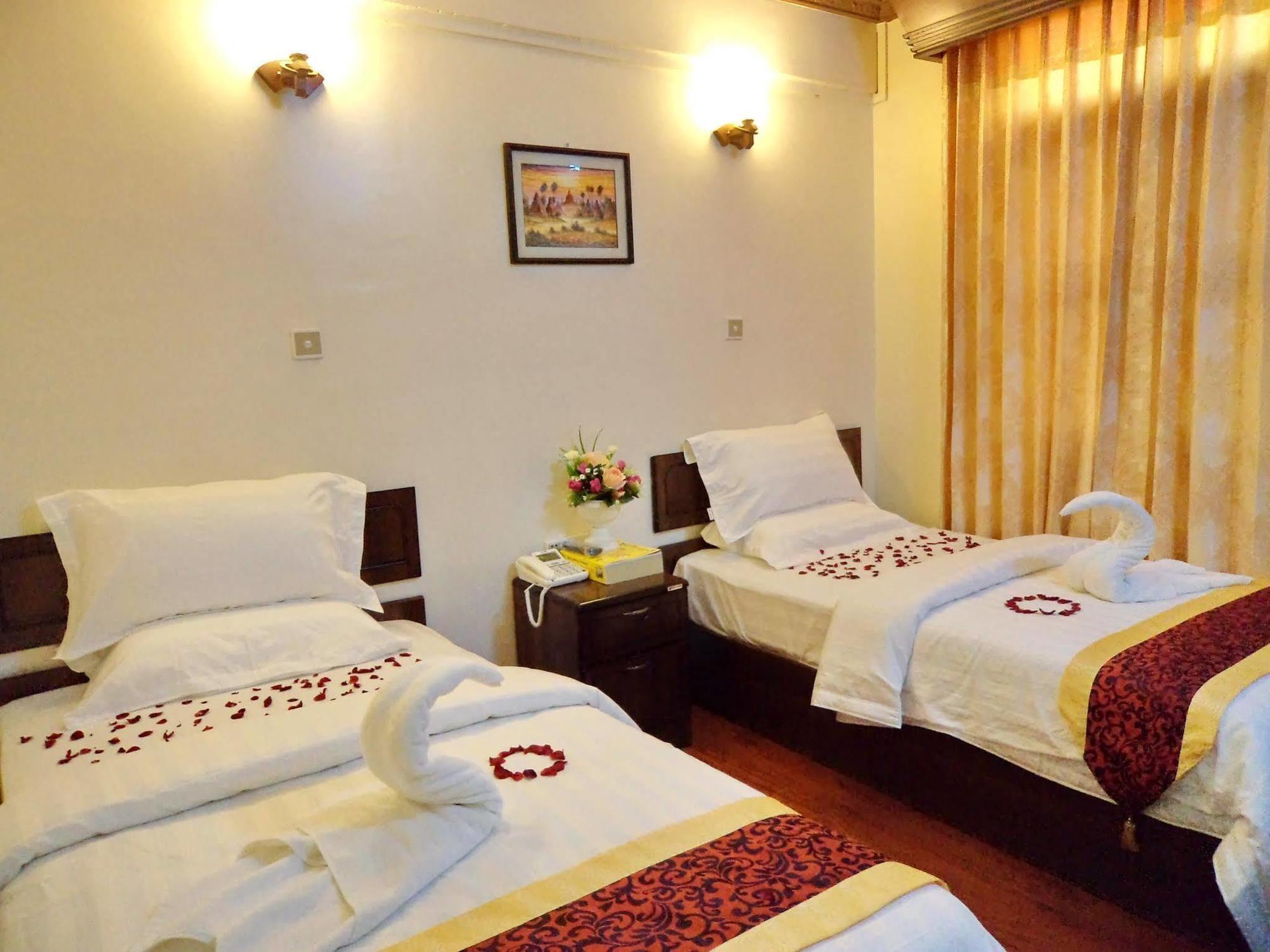 Hotel Sahara Mandalay Exteriér fotografie