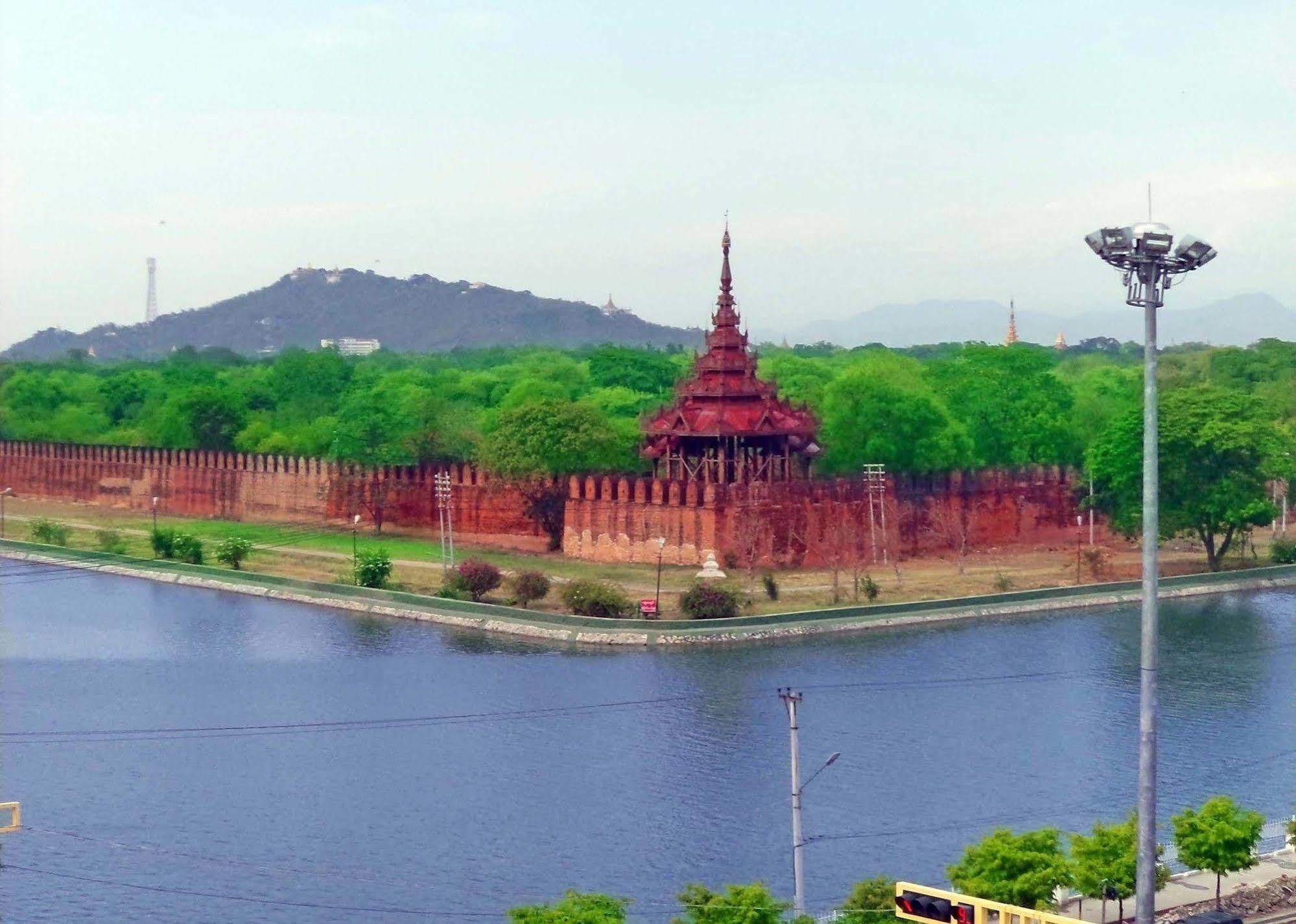 Hotel Sahara Mandalay Exteriér fotografie